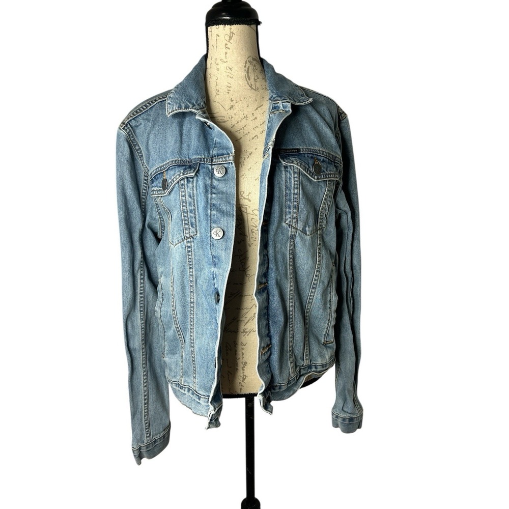 Calvin Klein Women's Denim Trucker Jacket Light Wash Jean L